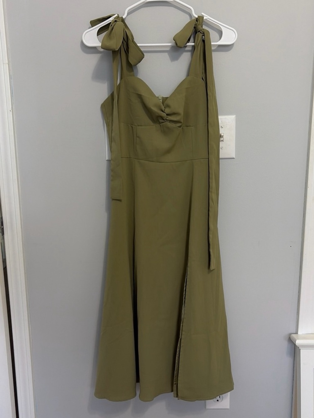 Olive Tie-Shoulder Midi Dress
